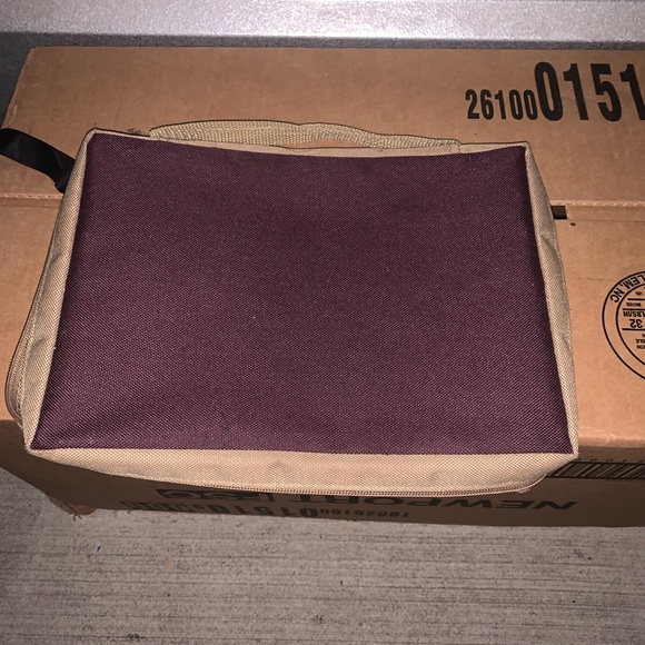 Small travel bag - Picture 3 of 5